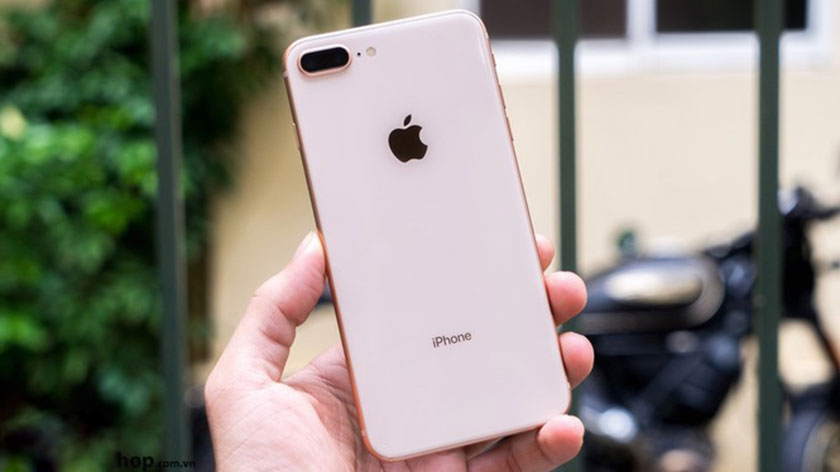 iPhone 8 Plus ra đời năm nào? Có nên mua không?