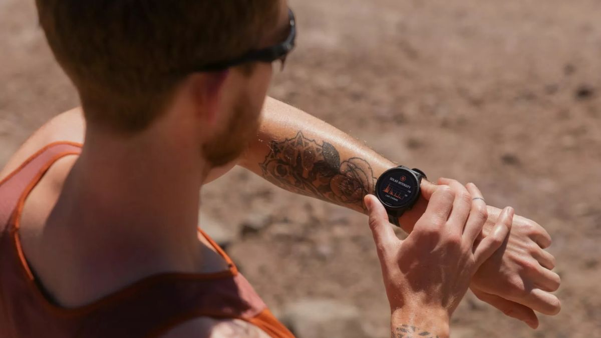 Garmin Forerunner 965 solar có tốt không? Giá bao nhiêu?