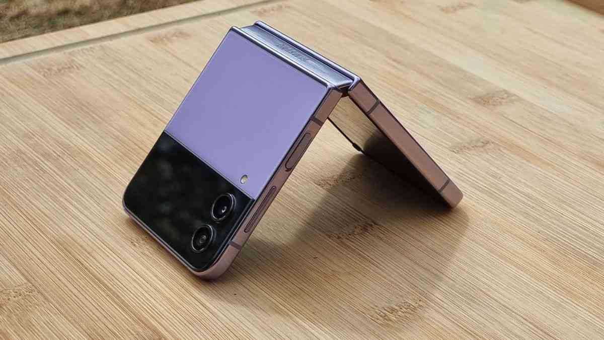 thông số pin z flip5