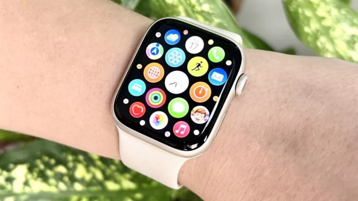 Review Apple Watch SE 2023 có mấy màu?